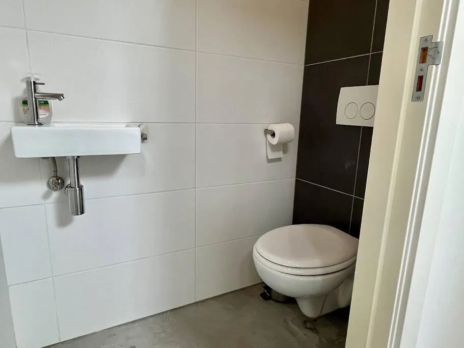 Σπίτι διακοπών Trendy 2 Bedroom Serviced Apartment Ρότερνταμ