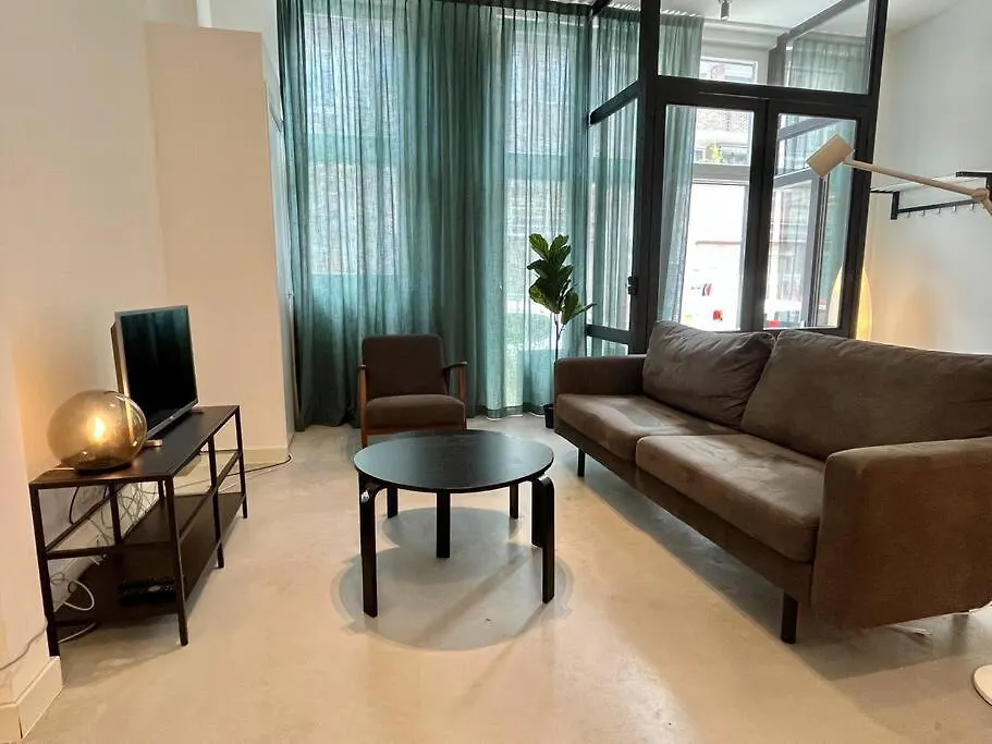 Semesterbostad Trendy 2 Bedroom Serviced Apartment Rotterdam