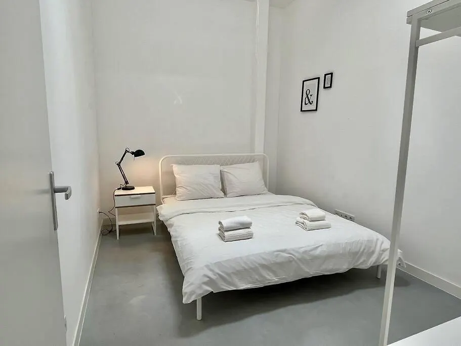 Trendy 2 Bedroom Serviced Apartment Rotterdam
